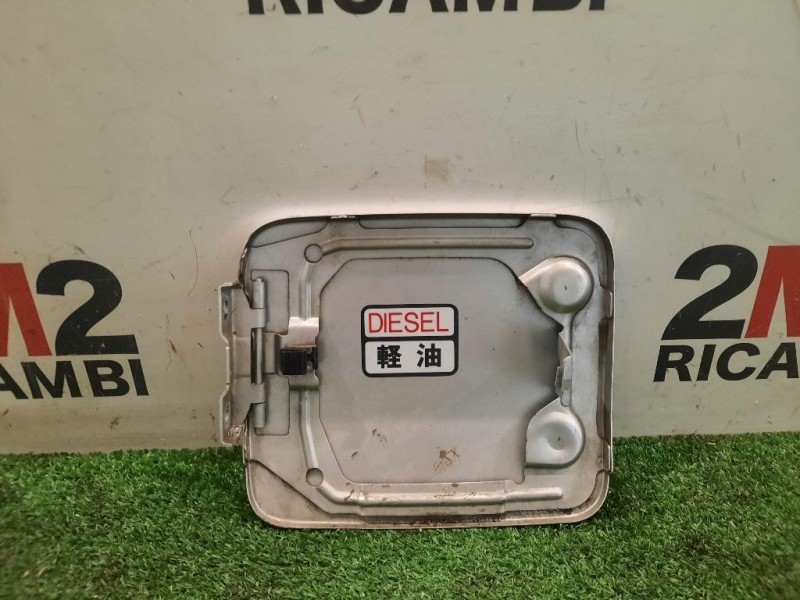 Sportello Carburante Parafango POST MR485936 Mitsubishi Pajero III 2000