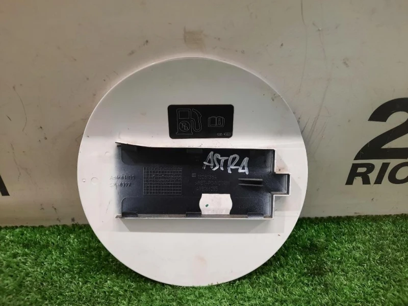 Sportello Carburante Parafango POST 13281384 Opel Astra J 2012