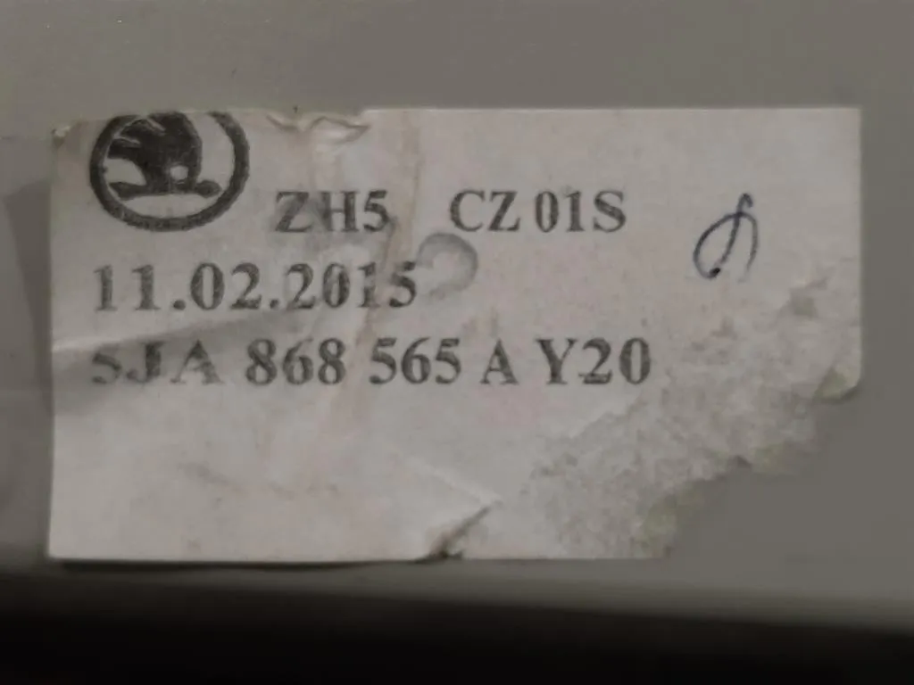 Sportello Portaoggetti 5JA868565A PORTAOCCHIALI Skoda Fabia NJ3 2014