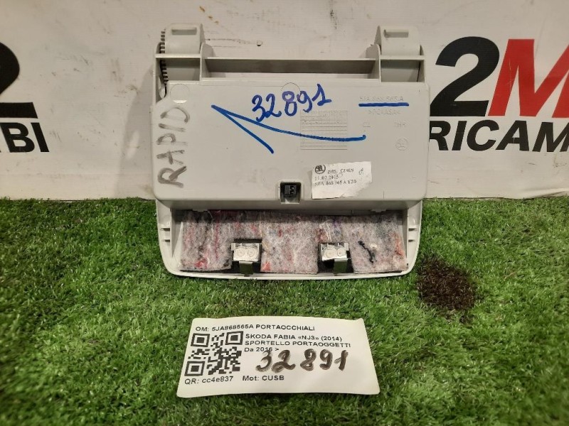 Sportello Portaoggetti 5JA868565A PORTAOCCHIALI Skoda Fabia NJ3 2014