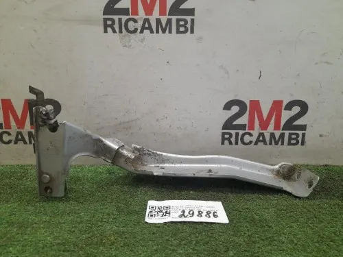 Staffa Angolare Paraurti ANT DX Audi A4 8K5 Avant 2008