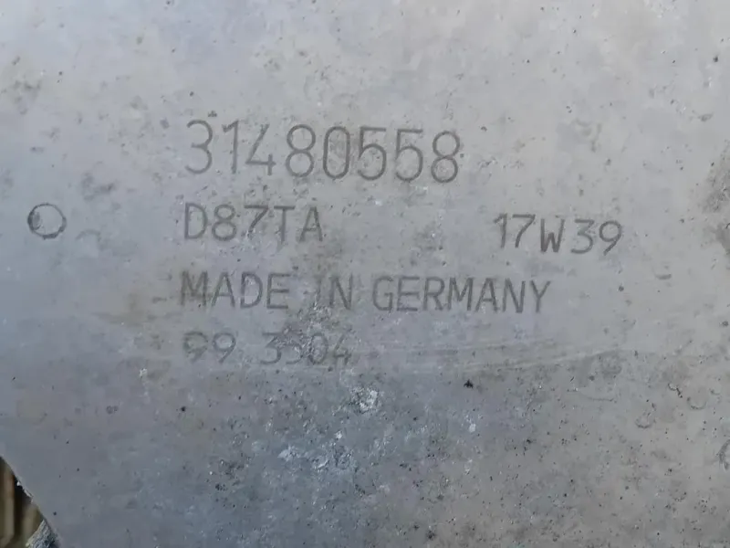 Motore Completo B4204T38 122 CV 90 KW Volvo V40 II 2012