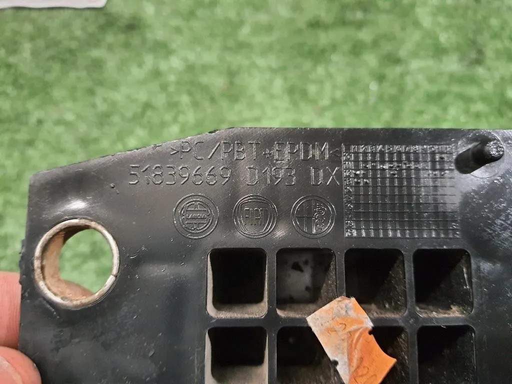 Staffa Assorbitore Traversa Paraurti ANT DX 51839669 DX Lancia Ypsilon III 2011