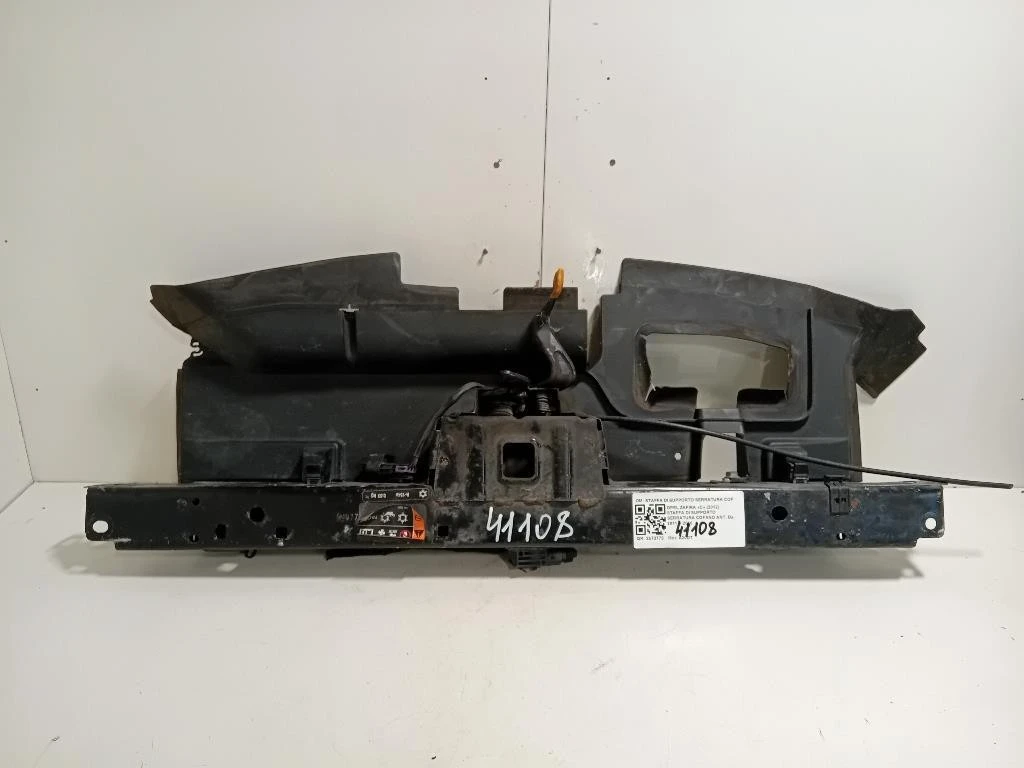 Staffa DI Supporto Serratura Cofano ANT STAFFA DI SUPPORTO SERRATURA COFANO ANT Opel Zafira C 2012