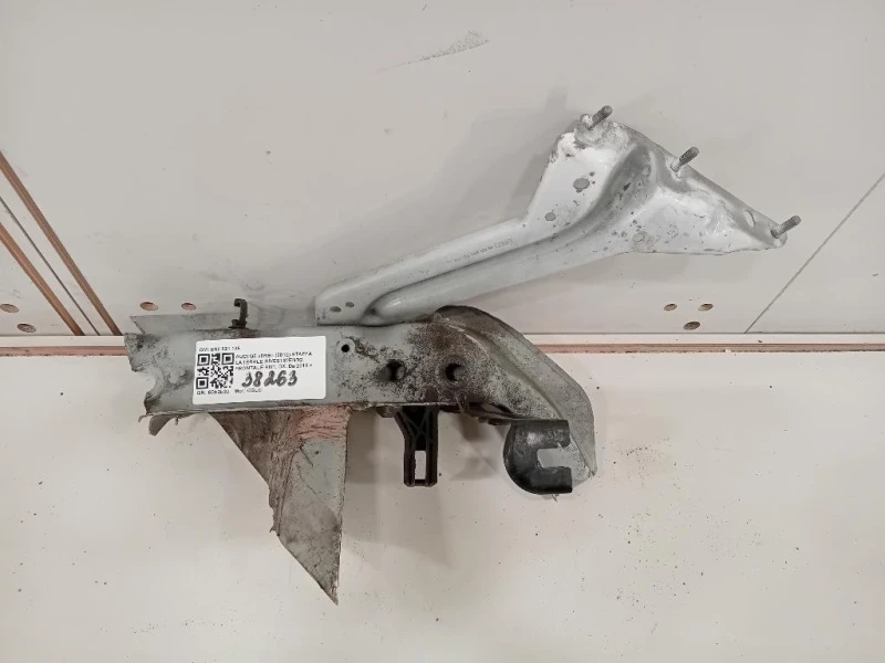 Staffa Laterale Rivestimento Frontale ANT DX 8R0 821 136 Audi Q5 8RB 2012