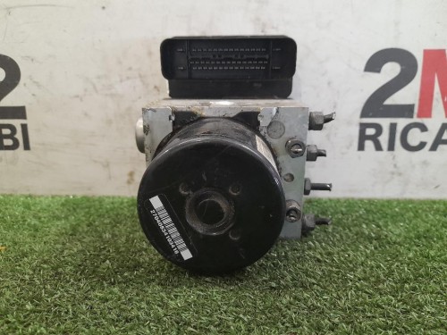 Staffa Laterale Rivestimento Frontale ANT SX 8R0 821 135 Audi Q5 8RB 2012