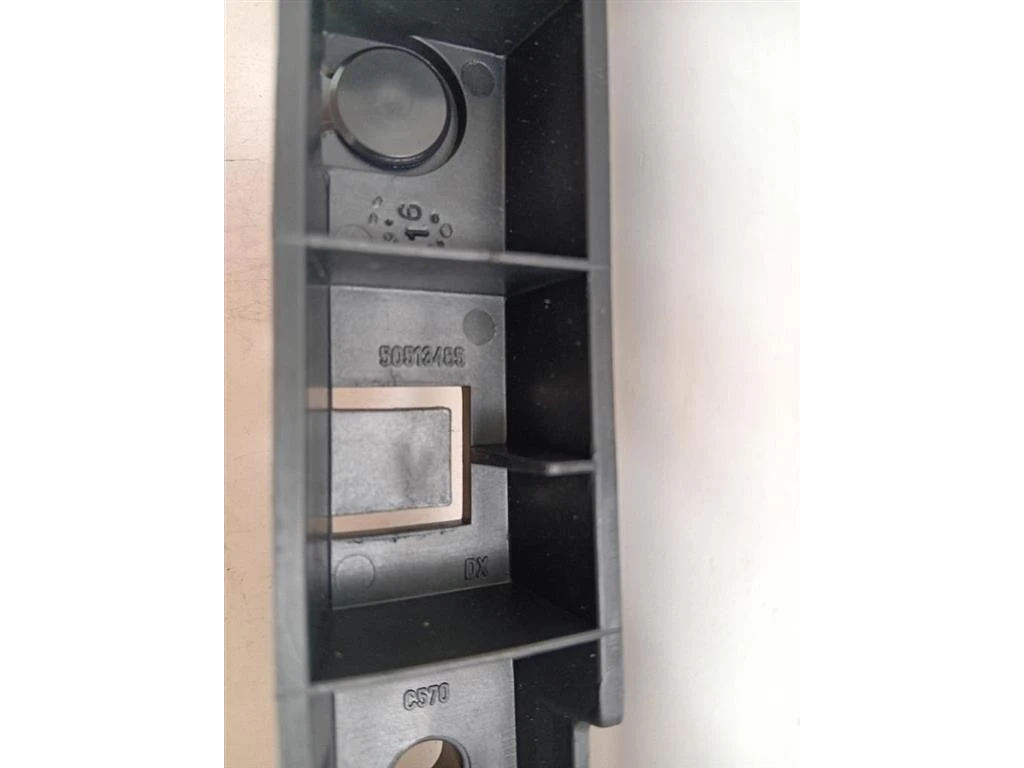 Staffa Sostegno Estparaurti POST DX 50513485 Alfa Romeo Giulietta 2010