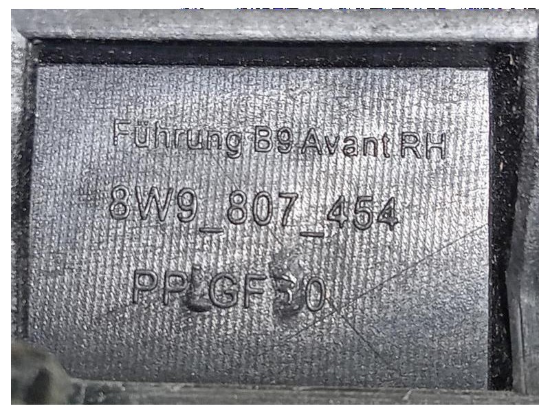 Staffa Sostegno Estparaurti POST DX 8W9 807 454 DX Audi A4 8W5 Avant 2015