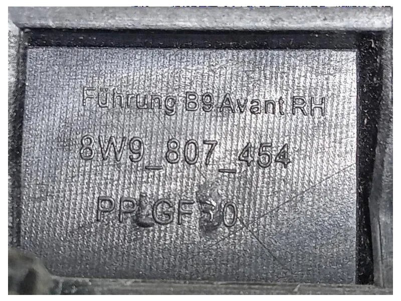 Staffa Sostegno Estparaurti POST DX 8W9 807 454 DX Audi A4 8W5 Avant 2015