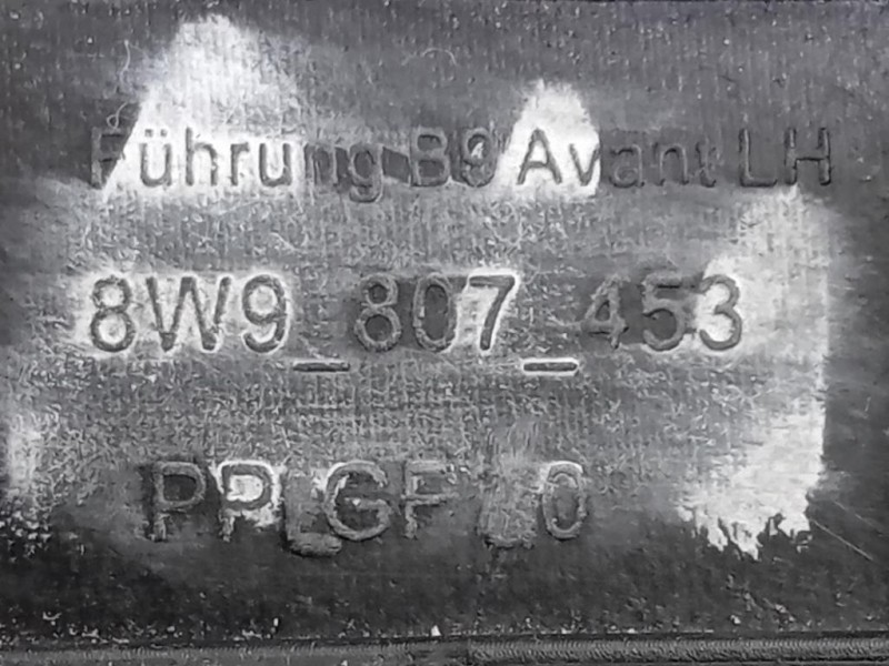 Staffa Sostegno Estparaurti POST SX 8W9 807 453 SX Audi A4 8W5 Avant 2015