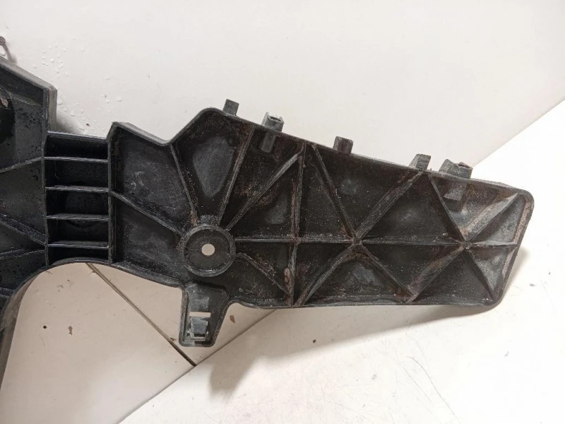 Staffa Sostegno Estparaurti POST SX 4K9 807 453 Audi A6 4GD Avant 2016