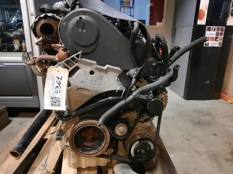 Motore Semicompleto CAYC 105 CV 77KW 03L100036K Audi A3 8PA Sportback 2008