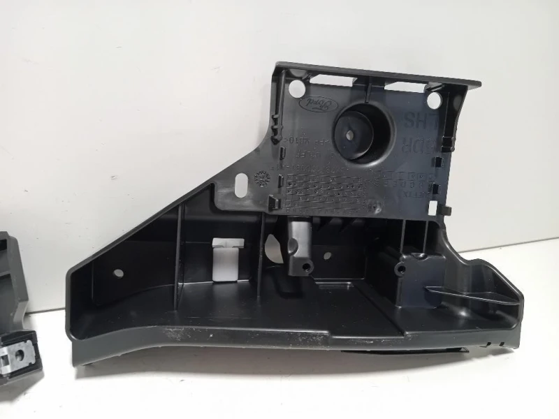 Staffa Sostegno Infparaurti POST SX 23797962438505 Ford Focus V 2018