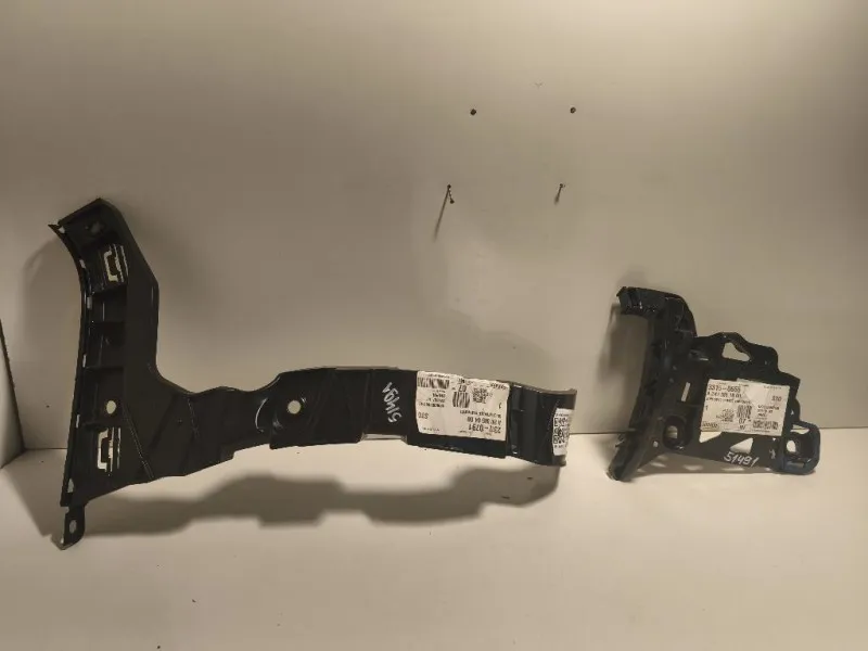 Staffa Sostegno Infparaurti POST SX A2478851800A2478850400 Mercedes Classe B W247 2019