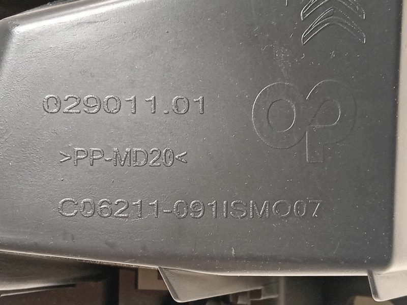 Staffa Sostegno Intparaurti POST 1611428880 SX+DX Citroen C4 Cactus 2014