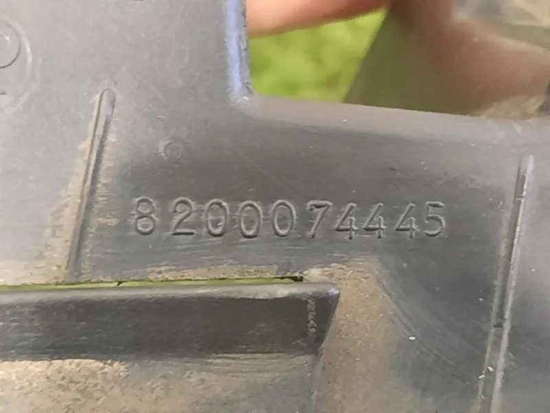 Staffa Sostegno Intparaurti POST 8200074445 Renault Mégane II 2003