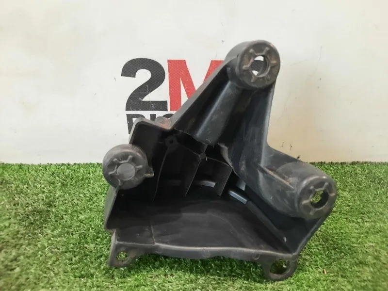 Staffa Sostegno Intparaurti POST DX 9683195680 Peugeot 3008 I 2009