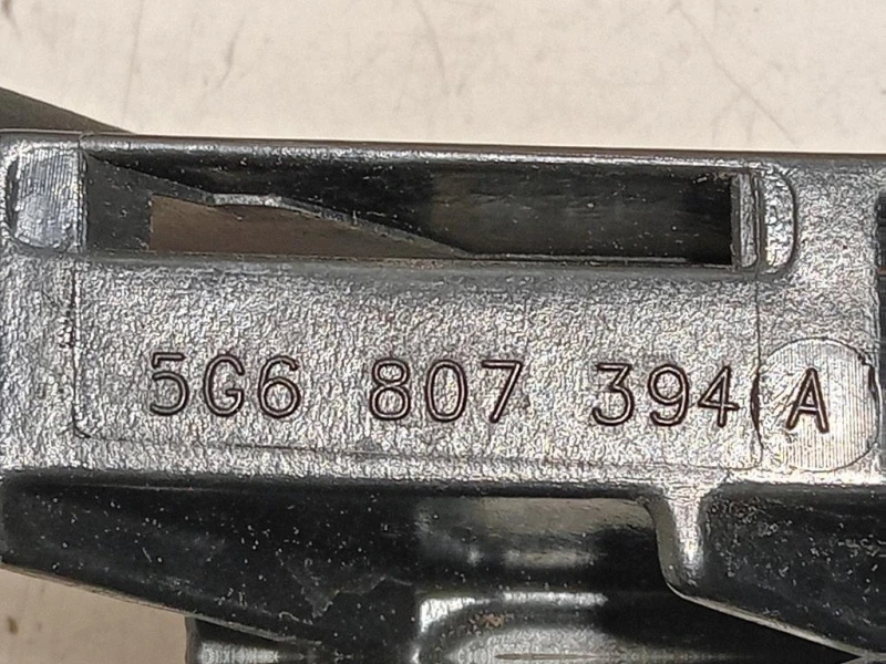 Staffa Sostegno Intparaurti POST DX 5G6 807 3945G6 807 393 SX-DX Volkswagen GOLF VII 2017