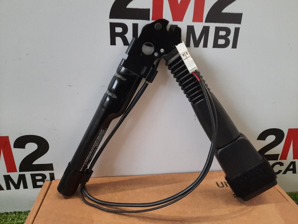 Attacco Cintura ANT SX 34050060A Bmw Serie 1 E81 Berlina 2005