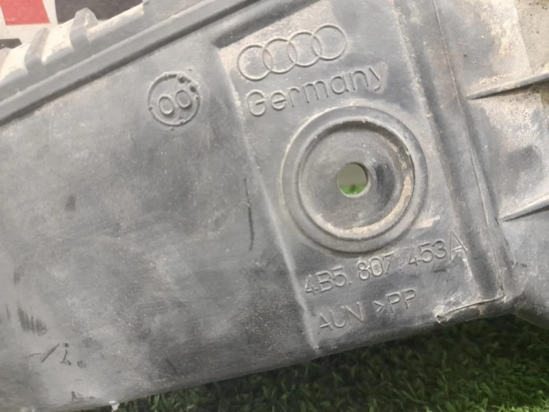 Staffa Sostegno Intparaurti POST SX 4B5807453A Audi A6 4B 1997