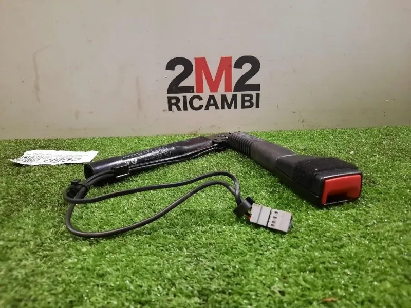 Attacco Cintura ANT SX 72117213563 SX Bmw Serie 1 E87 Berlina 2005