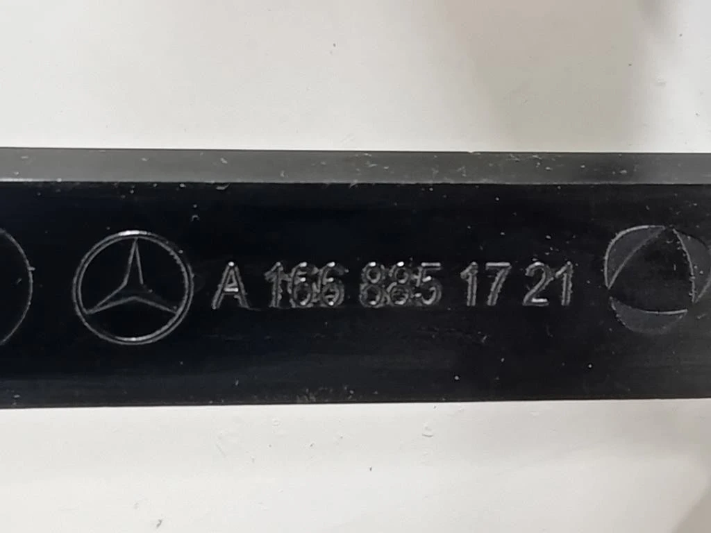 Staffa Sostegno Intparaurti POST SX A 166 885 17 21 LH Mercedes Classe GLE W166 2015
