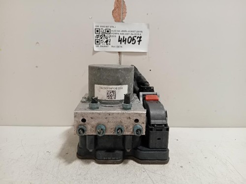 Staffa Sostegno Intparaurti POST SX 9683342880 Peugeot 3008 I 2009