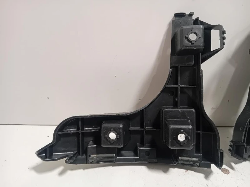Staffa Sostegno Intparaurti POST SX 31383481 Volvo XC60 I 2013