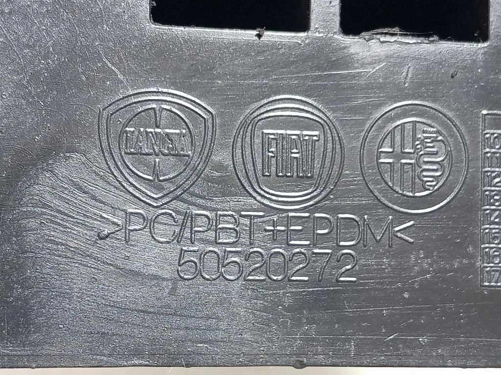 Staffa Sostegno Paraurti ANT DX 50520272 Alfa Romeo Giulietta 2013