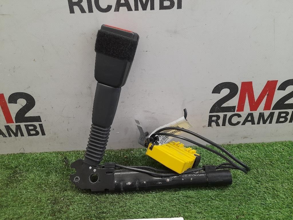 Attacco Cintura ANT SX 72117213563 Bmw Serie 1 E87 Berlina 2005