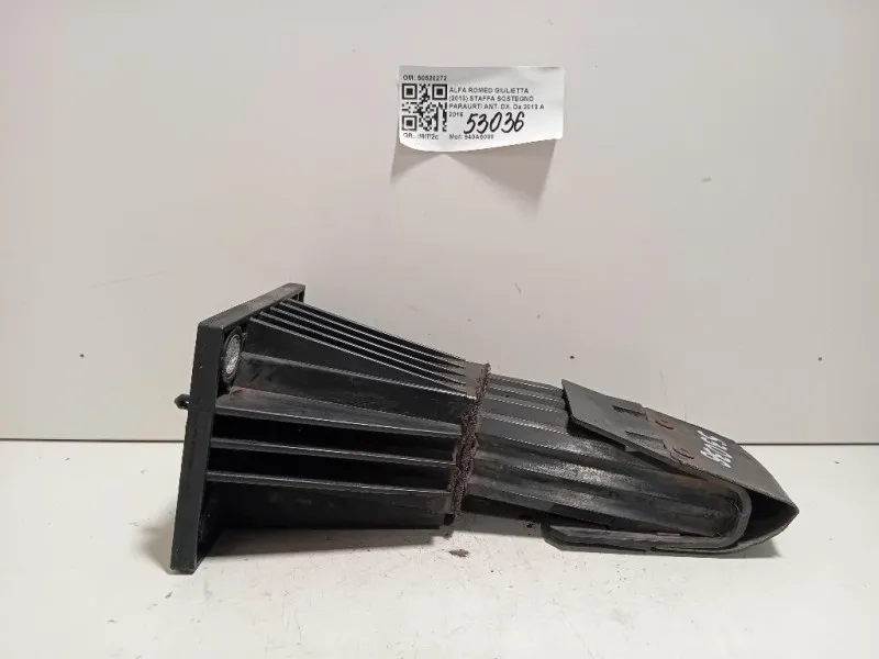 Staffa Sostegno Paraurti ANT DX 50520272 Alfa Romeo Giulietta 2013