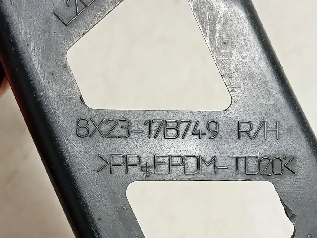 Staffa Sostegno Paraurti ANT DX 8X23-17B749 Jaguar XF I 2008