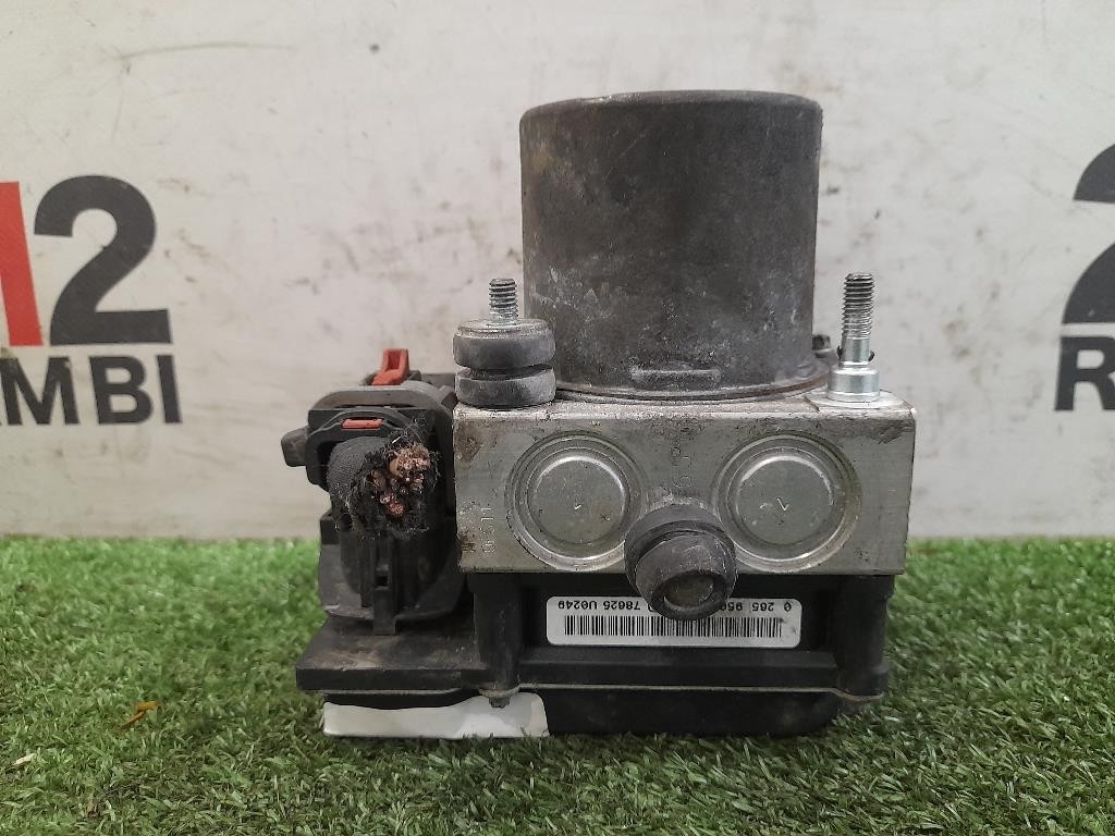 Staffa Sostegno Paraurti ANT DX 8X23-17B749 Jaguar XF I 2008