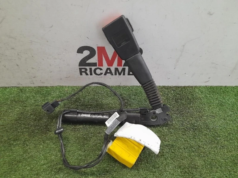 Attacco Cintura ANT SX 72117213563 Bmw Serie 1 E87 Berlina 2005