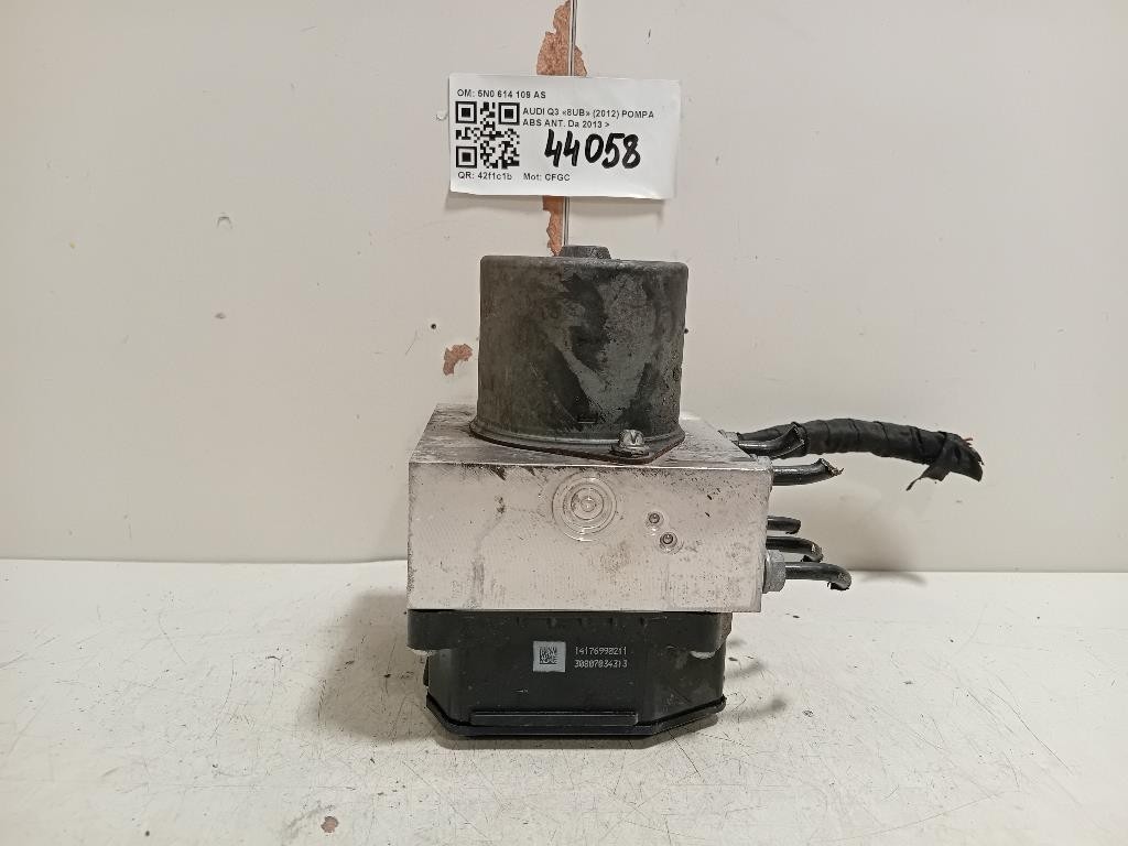 Staffa Sostegno Paraurti ANT DX 8X23-17B749 Jaguar XF I 2008