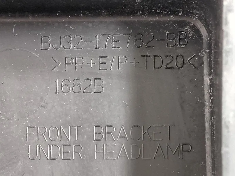 Staffa Sostegno Paraurti ANT DX BJ32-17E762-BB Land Rover Range Rover Evoque I 2011