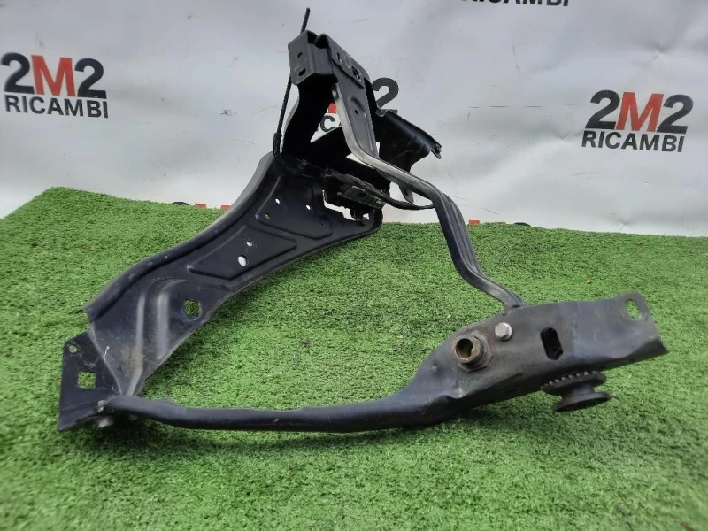 Staffa Sostegno Paraurti ANT DX A2048173420 Mercedes Classe E S212 SW 2009