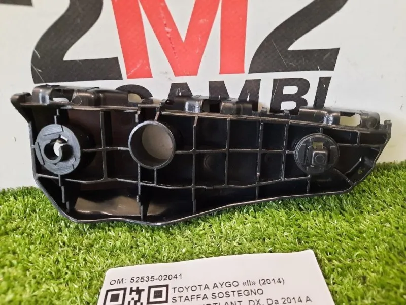 Staffa Sostegno Paraurti ANT DX 52535-02041 DX Toyota AYGO II 2014