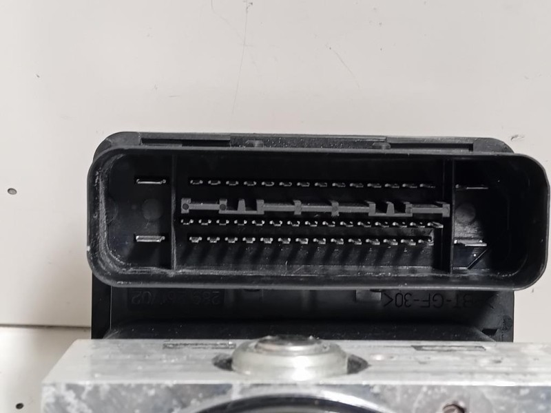 Staffa Sostegno Paraurti ANT SX BJ32-17E763-BB Land Rover Range Rover Evoque I 2011