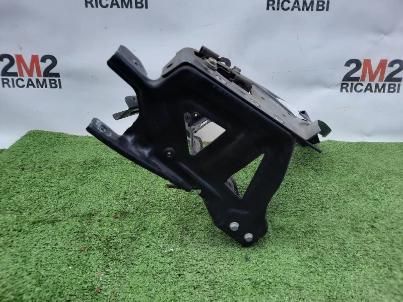 Staffa Sostegno Paraurti ANT SX A2048173420 Mercedes Classe E S212 SW 2009