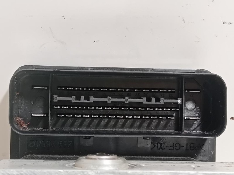 Staffa Sostegno Paraurti ANT SX 1T0807183 SX Volkswagen Touran III 2010