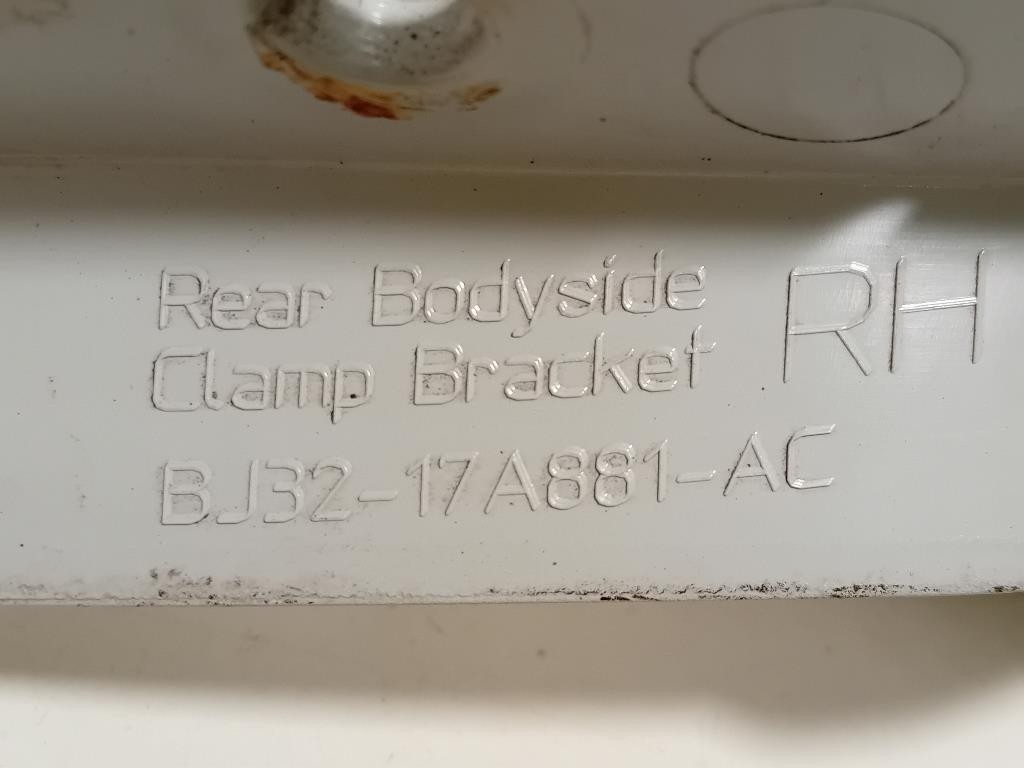 Staffa Sostegno Supparaurti POST DX BJ32-17A881-AC Land Rover Range Rover Evoque I 2011