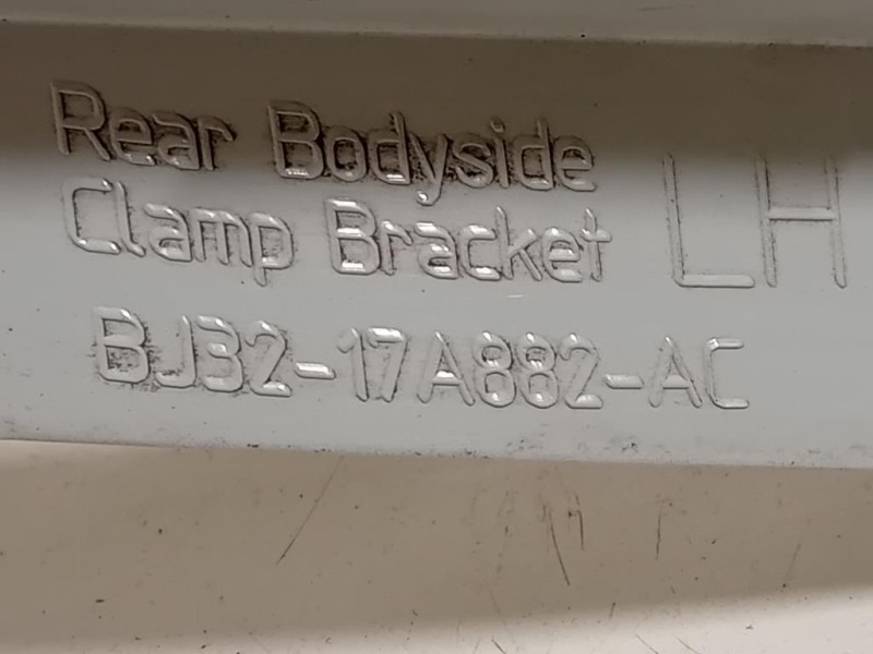 Staffa Sostegno Supparaurti POST SX BJ32-17A882-AC Land Rover Range Rover Evoque I 2011