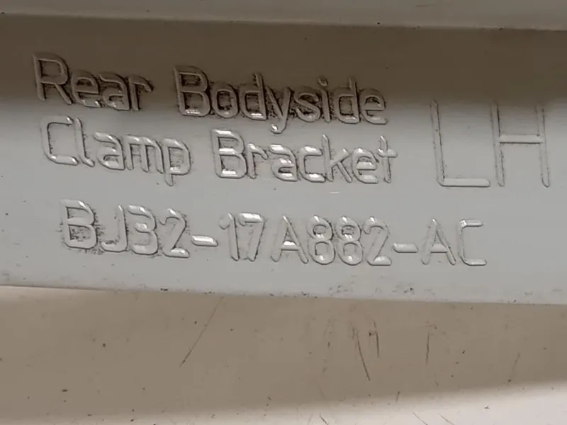 Staffa Sostegno Supparaurti POST SX BJ32-17A882-AC Land Rover Range Rover Evoque I 2011