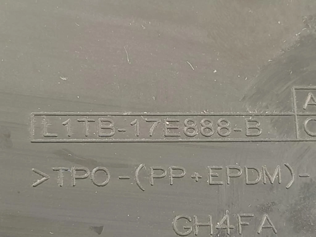 Supporto Fendinebbia DX SUPPORTO FENDI L1TB17E888A Ford PUMA II 2019