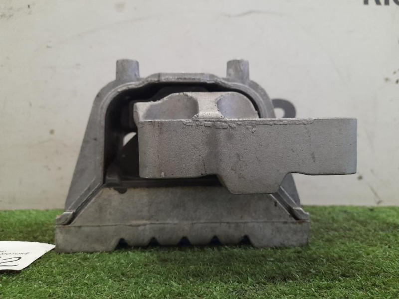 Supporto Gomma Motore 1K0199262CR Audi A3 8P1 2004