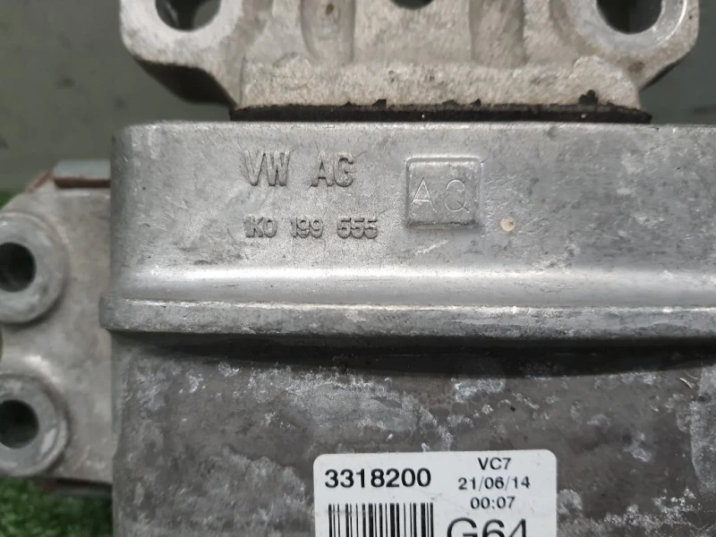 Supporto Gomma Motore 1K0199555AQ Volkswagen GOLF V 2004