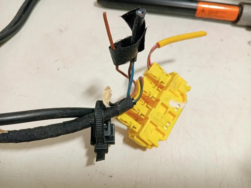 Attacco Cintura ANT SX A1718600569 Mercedes Classe SLK R171 2004