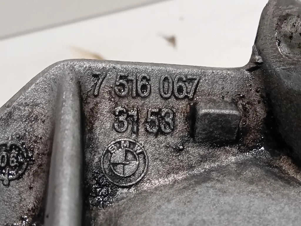 Supporto Motore 75160673153 Bmw X3 E83 2004