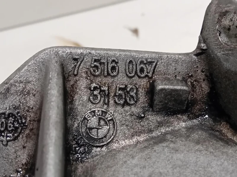 Supporto Motore 75160673153 Bmw X3 E83 2004